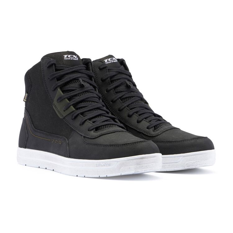 tcx_mood2_gore_tex_boots_black_white_green_750x750